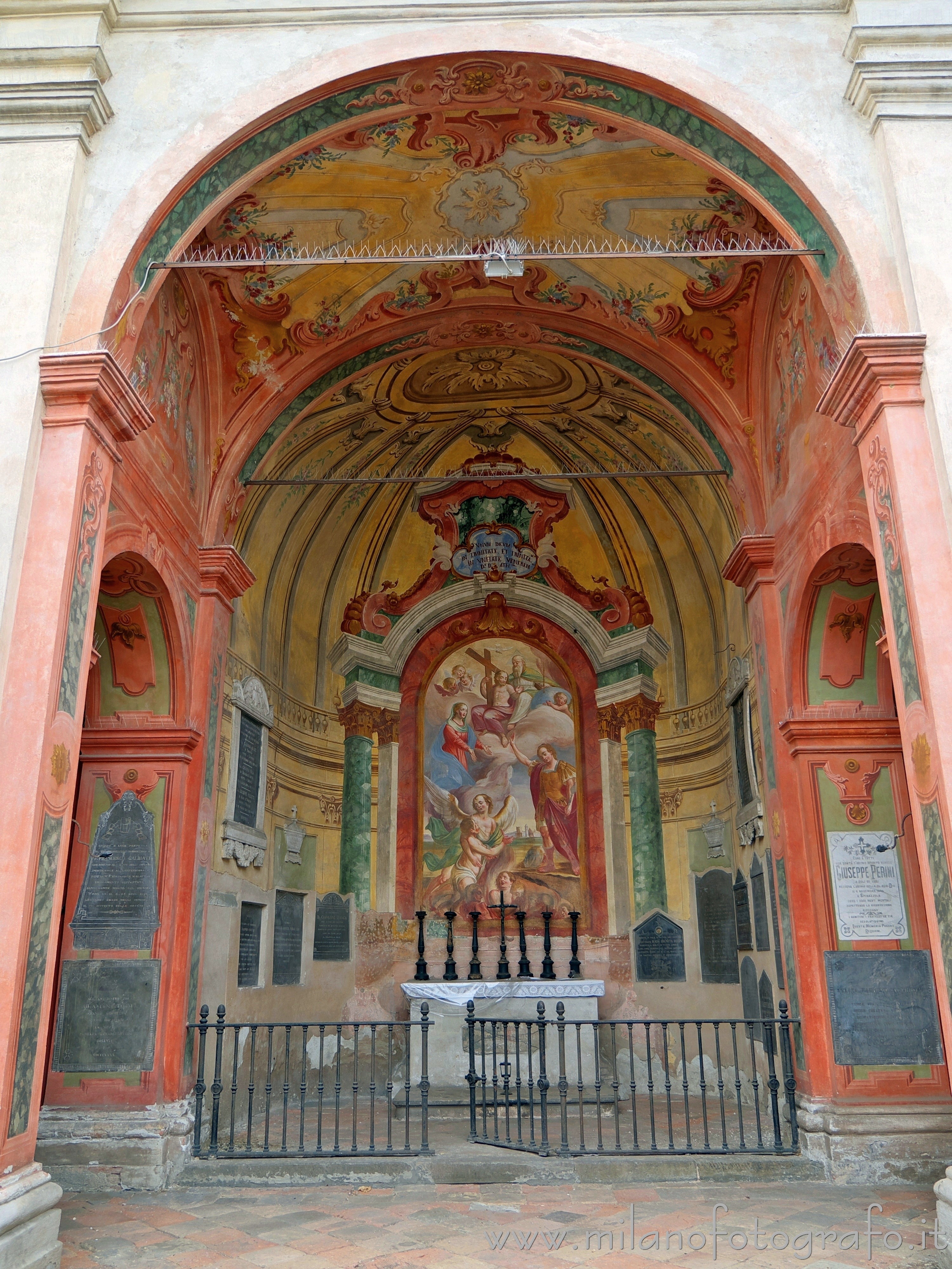 Romano di Lombardia (Bergamo) - Abside del Cimitero Vecchio